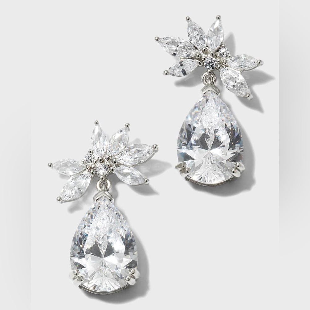 NWT Cluster Cubic Zirconia Earrings with Drop Pear